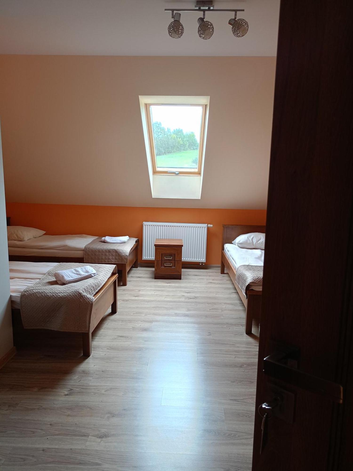 Gosciniec Na Stoku Pokoje 2,3,4 Osobowe, Cisza, Spokoj, Widok Na Stok Narciarski, Lasy, Laki Bobliwo Exterior photo