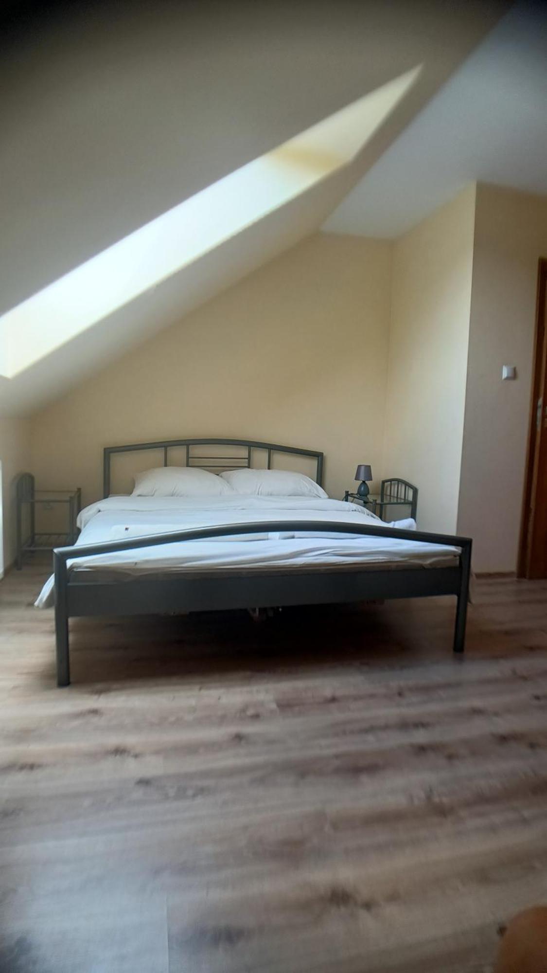 Gosciniec Na Stoku Pokoje 2,3,4 Osobowe, Cisza, Spokoj, Widok Na Stok Narciarski, Lasy, Laki Bobliwo Exterior photo